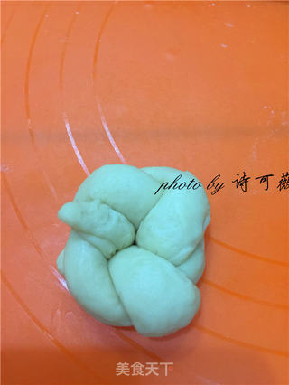 小花朵豆沙面包的做法步骤:12