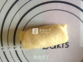超软蜂蜜牛奶玫瑰花餐包的做法步骤:7