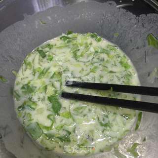 生菜鸡蛋饼的做法步骤:3