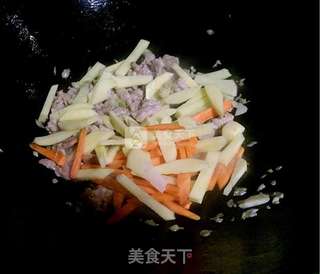 葱葱时蔬小杂炒的做法步骤:11
