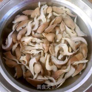 葱葱时蔬小杂炒的做法步骤:6
