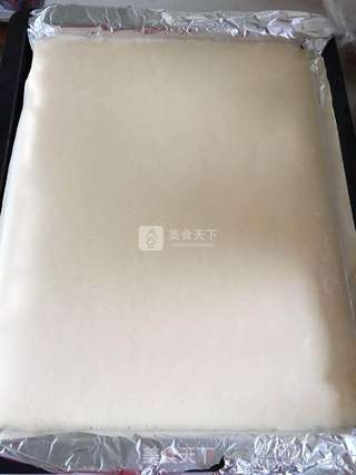 核桃果仁蛋糕卷的做法步骤:5