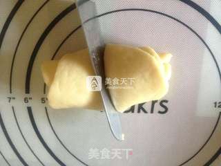超软蜂蜜牛奶玫瑰花餐包的做法步骤:8