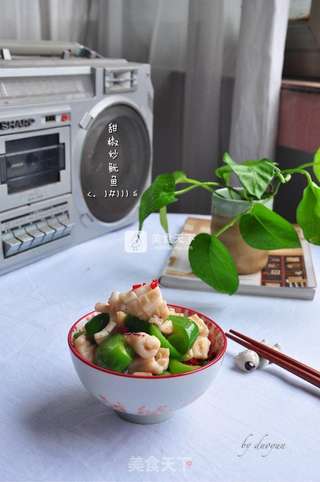 甜椒炒鱿鱼的做法步骤:11