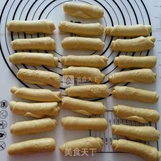 奶香胡萝卜排包的做法步骤:6