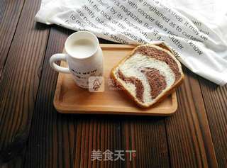 #东菱面包机#东菱热旋风之双色吐司的做法步骤:10