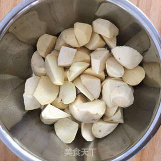 甜甜蜜蜜——拔丝地瓜的做法步骤:2