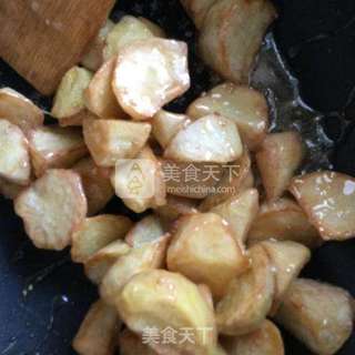 甜甜蜜蜜——拔丝地瓜的做法步骤:12