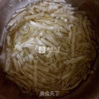土豆白菜大肉炖粉条的做法步骤:4