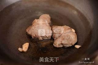香煎梅头肉眼的做法步骤:3