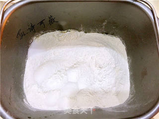 火腿沙拉芝士面包的做法步骤:2