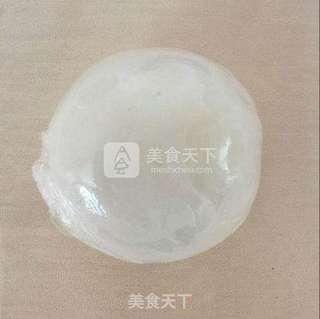 三鲜水晶饺的做法步骤:2