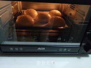 松软汉堡胚的做法步骤:12