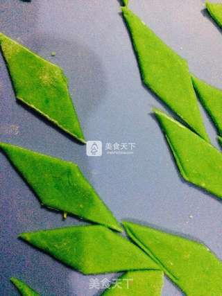 挤挤玫瑰花果仁面包的做法步骤:10
