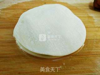 饺子皮版葱油饼的做法步骤:6