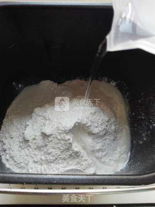挤挤小熊面包的做法步骤:2