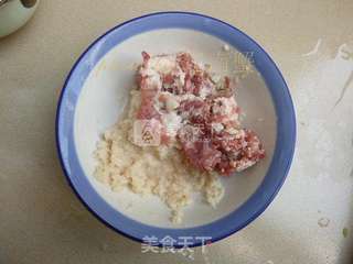 莲藕肉丸的做法步骤:5