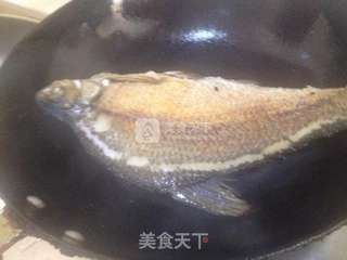 酱烧鳊鱼的做法步骤:4