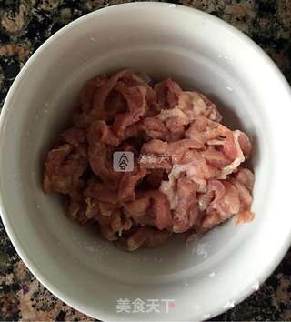 青椒肉丝的做法步骤:3
