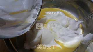 十寸戚风蛋糕的做法步骤:15