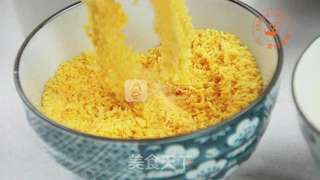 酥炸鱿鱼圈的做法步骤:4