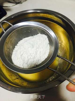 酸奶蛋糕的做法步骤:3