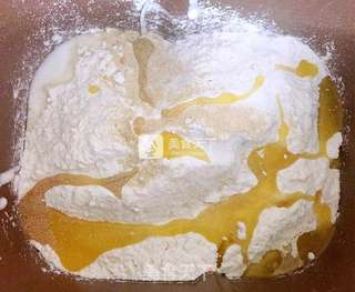 酸奶火腿花式面包的做法步骤:5