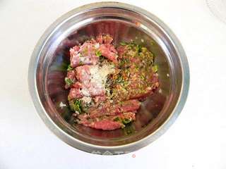 烤箱制作鲜香豆腐盒的做法步骤:2