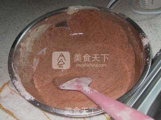 巧克力海绵蛋糕的做法步骤:8