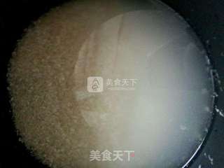 一个番茄饭的做法步骤：1