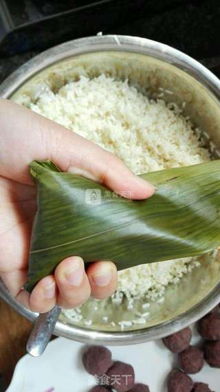 豆沙粽子(豆沙做法)的做法步骤:10