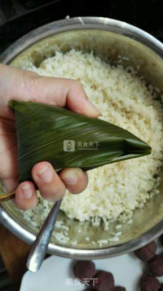 豆沙粽子(豆沙做法)的做法步骤:12