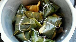 豆沙粽子(豆沙做法)的做法步骤:13