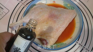 蜜汁烤鸭腿的做法步骤:4