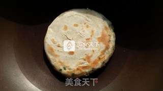 香酥葱油饼的做法步骤：12