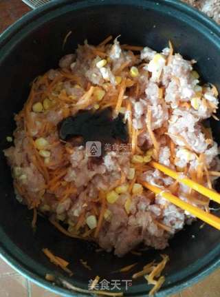 玉米饺子的做法步骤:5