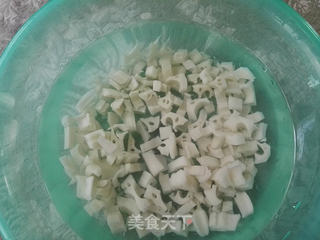 百变甜品【秋季篇】润红颜 银耳莲藕红枣羹的做法步骤:2