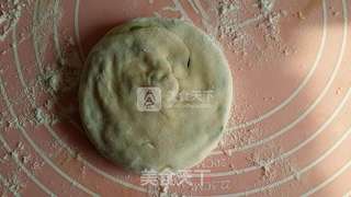 香酥葱油饼的做法步骤:9