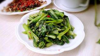 蒜蓉炒菜芯的做法步骤:8