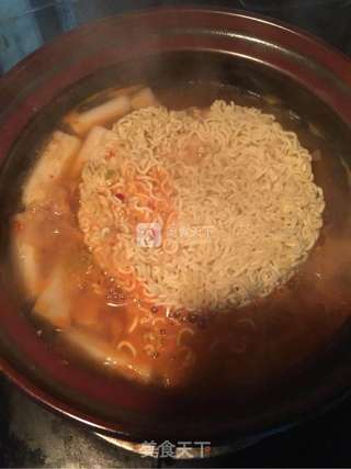 泡菜年糕芝士面的做法步骤:4
