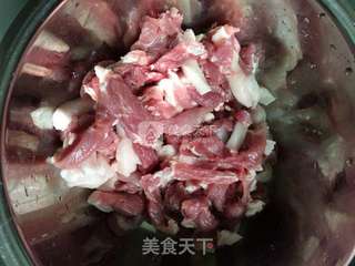 湘西土家族酥肉的做法步骤：1