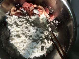 湘西土家族酥肉的做法步骤:3