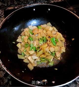 青椒土豆片的做法步骤:5