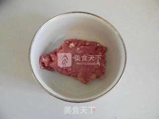 莲藕肉饼的做法步骤：1