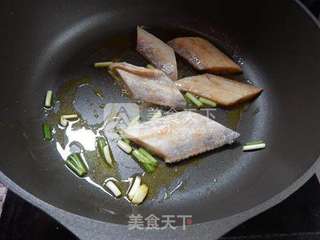 豆干烧带鱼的做法步骤:3