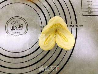 心形椰蓉面包的做法步骤:12