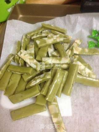 抹茶椰片牛奶糖的做法步骤:4