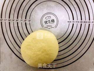 豆沙卷面包的做法步骤:4