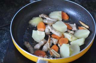 牛肉炖土豆的做法步骤:5