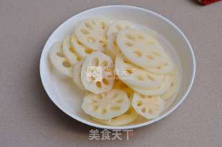 香辣莲藕片的做法步骤:2